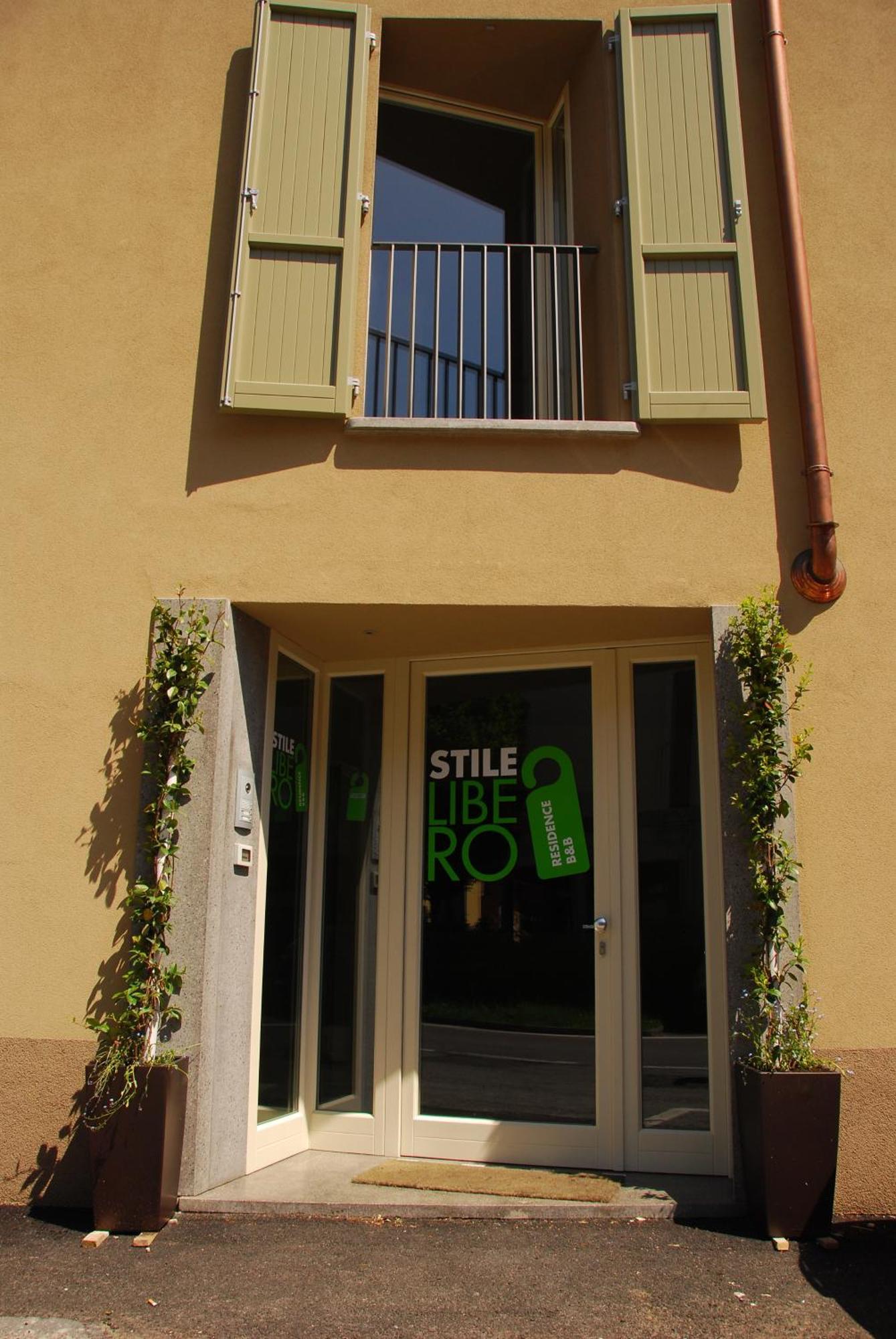 Stile Libero Bed & Breakfast Orio al Serio Exterior photo A shop in the city